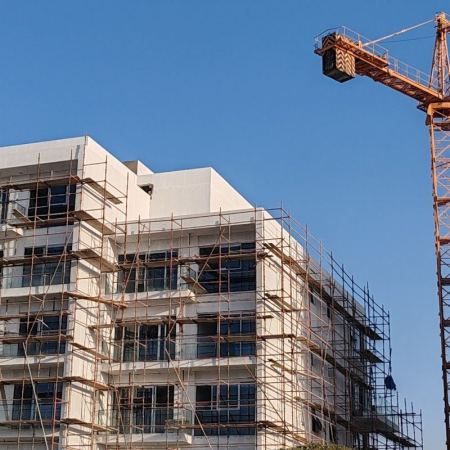 مقاول ترميم مباني وبناء وكسر الرخام في أحياء الرياض| أفضل خدمات التشطيب والترميم الحديث