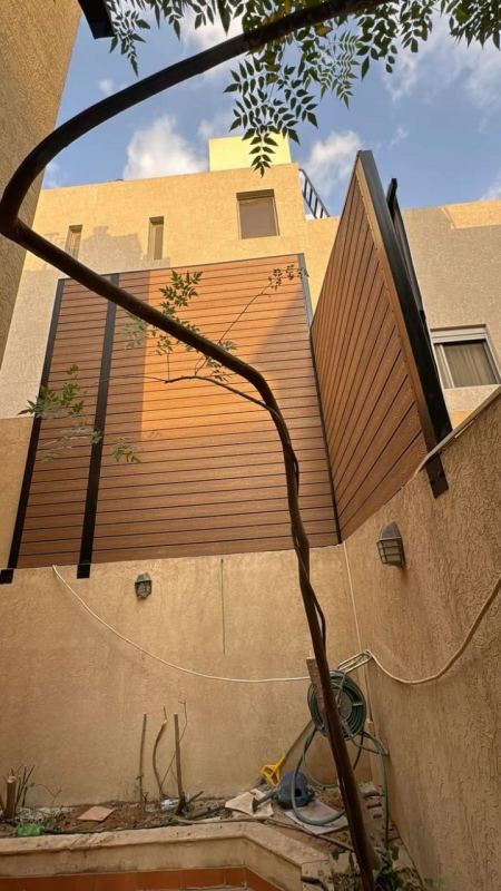 سواتر بديل الخشب وغرف حراسة جاهزة: جمال الخشب ومتانة المستقبل حي النخيل